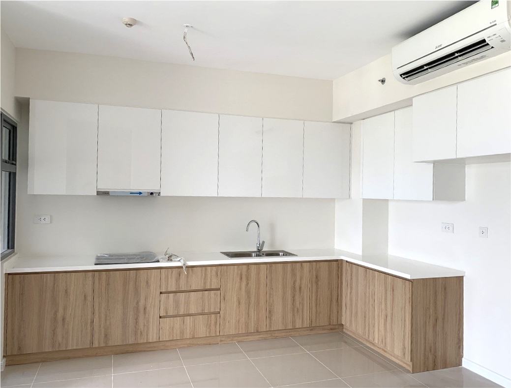 Fitted apartment kitchen with appliances